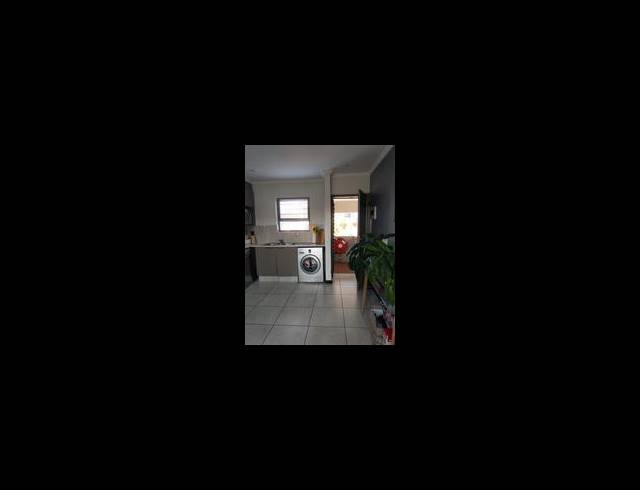 2 BEDROOM APARTMENT FOR SALE IN LONEHILL